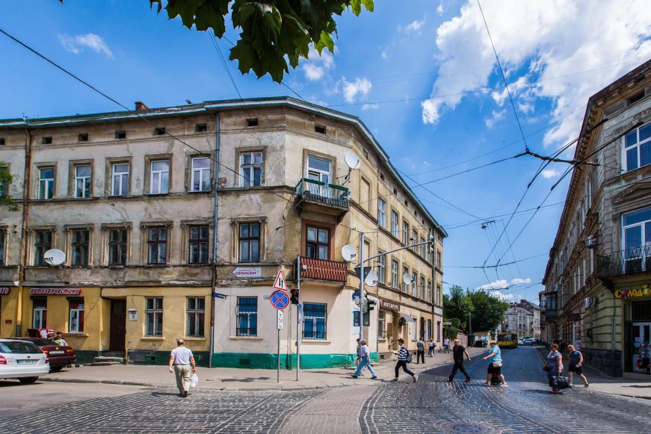 1 Квартира Возле Ж/Д Вокзала, 15 Минут От Центра Leópolis Exterior foto